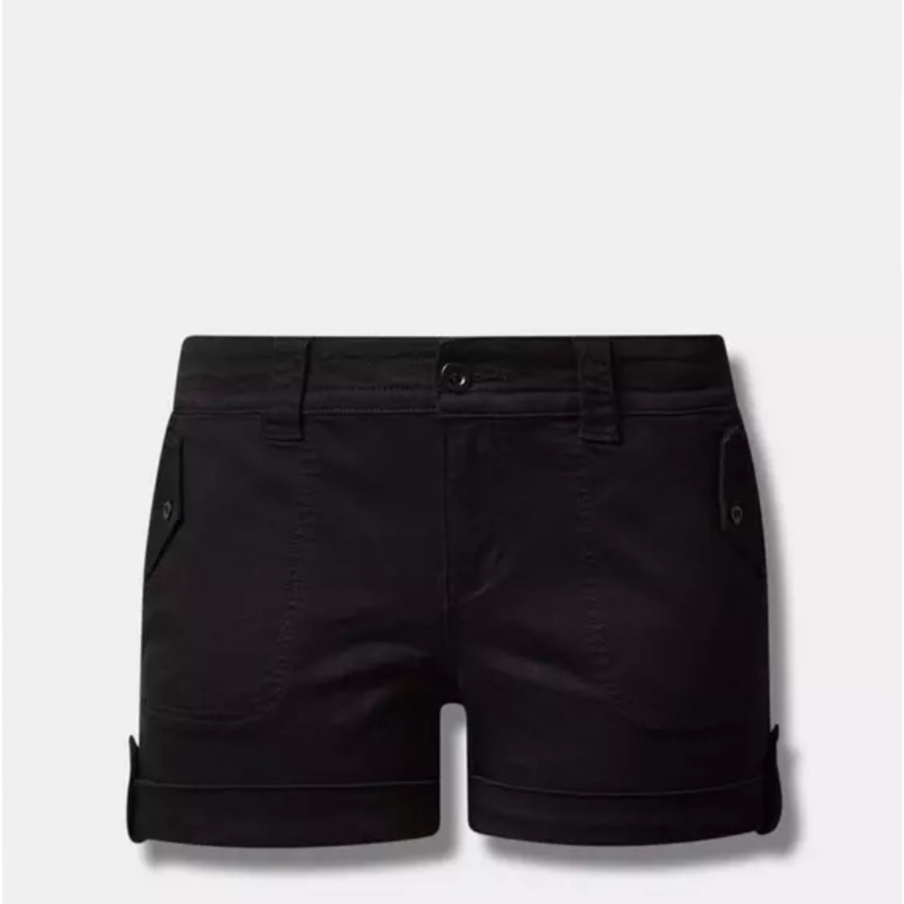 Torrid Women's Black Twill Shorts